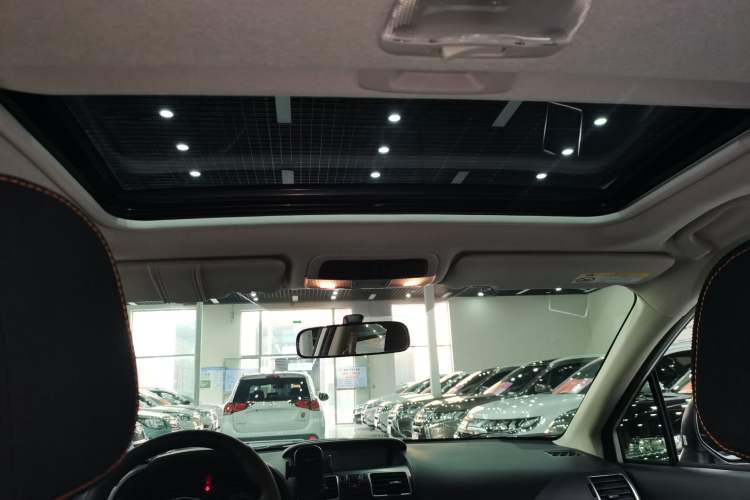 Used Subaru XV 2016 2.0i Comfort Navigation Edition Headliner