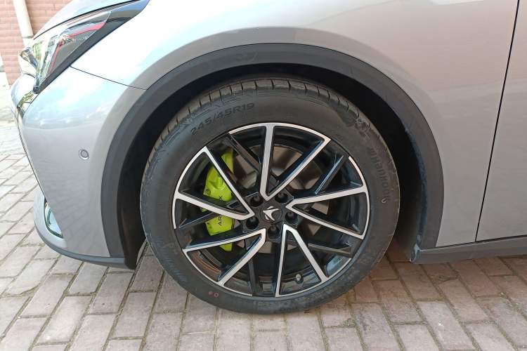 Used ARCFOX Alpha S5 2024 708MAX 200kW Left Front Wheel Hub