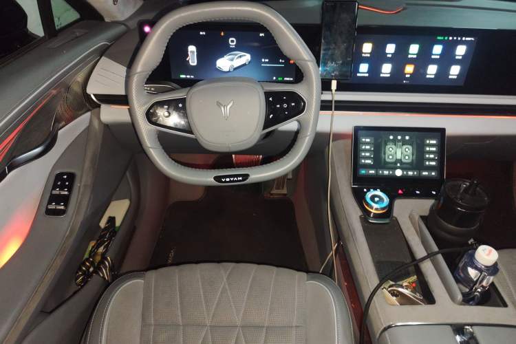 Used VOYAH PASSION 2023 Four-Wheel Drive Long-Range Version