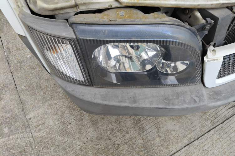 Used Ford Classic Transit 2015 2.4L Gasoline Multi-Function Vehicle Long Wheelbase 6-Seater Mid-Roof Model 4G64S4N
