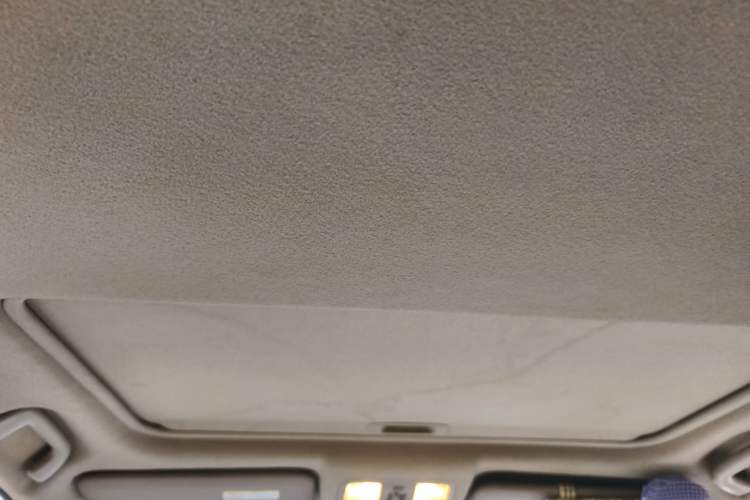 Used Toyota RAV4 2011 2.0L Automatic Luxury Edition
