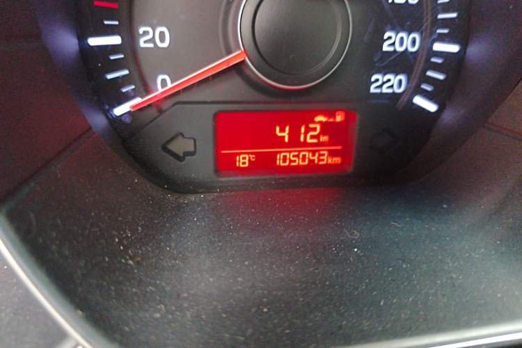 Used Kia K2 2015 Sedan 1.4L MT GLS