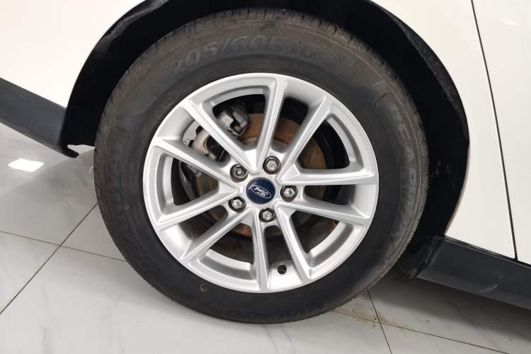 Used Ford Focus 2015 Sedan 1.6L Automatic Trend Model