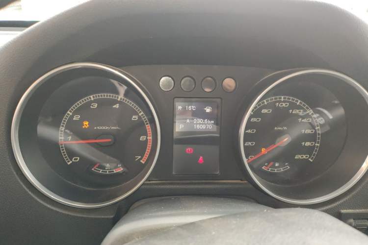 Used BAIC Off-Road BJ40 2016 40L 2.3T Automatic All-Wheel Drive Premium Edition
