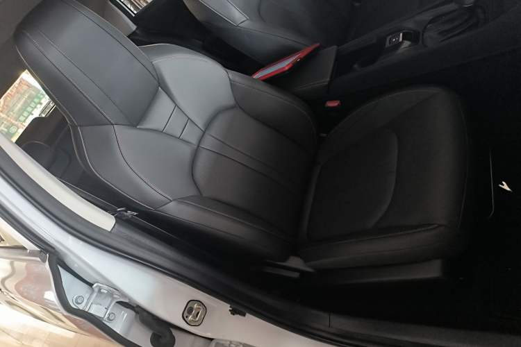 Used Dongfeng Aeolus Yixuan 2024 1.5L Automatic JingSu Edition Right Front Seat