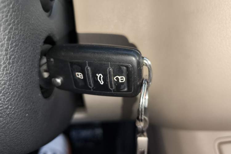 Used Volkswagen Tiguan 2013 1.8 TSI Automatic Two-Wheel Drive Comfort Edition Interior 1