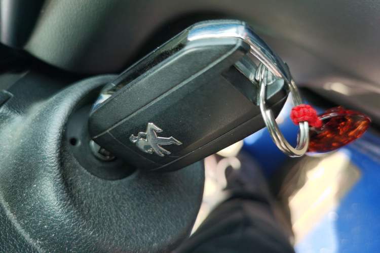 Used Peugeot 3008 2016 2.0L Manual Classic Edition