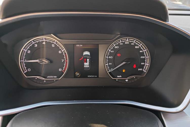 Used Geely Auto Coolray 2020 Facelift 240T DCT Hunter