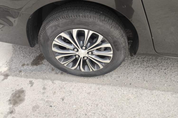 Used Buick GL8 2022 Land Cruiser Executive Class 652T Comfort Model