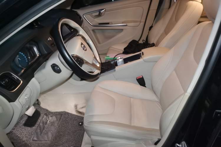 Used Volvo S60 2015 S60L T5 Intelligent Drive Edition Left Front Seat