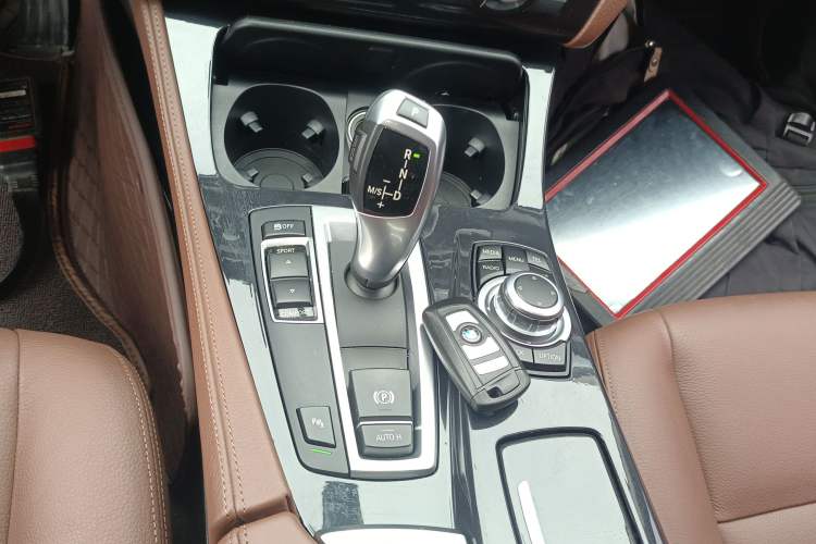 Used BMW 5 Series 2017 520Li Elegant Edition
