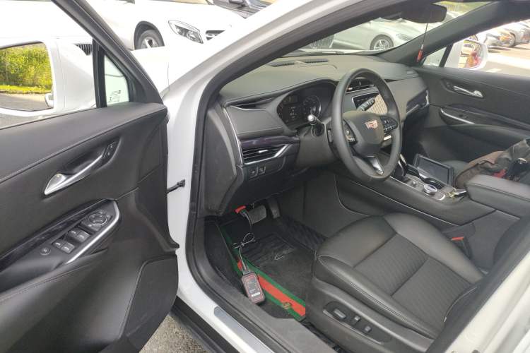 Used Cadillac XT4 2022 28T Two-Wheel Drive Fashion Edition