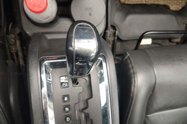 Used Dodge Journey 2011 2.7 Luxury Navigation Edition Gear Lever