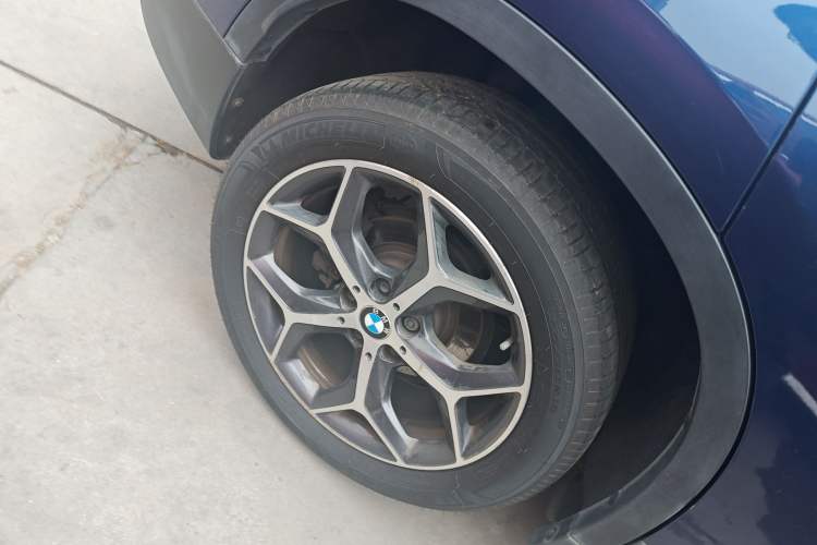 Used BMW X1 2018 xDrive20Li Luxury Edition Exterior 5