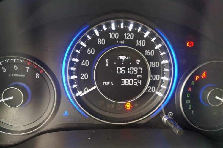 Used Honda Crider 2013 1.8L automatic luxury edition
