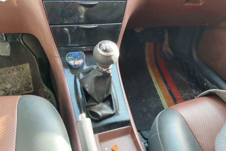 Used BYD F3 2018 1.5L Manual Classic Model Gear Lever