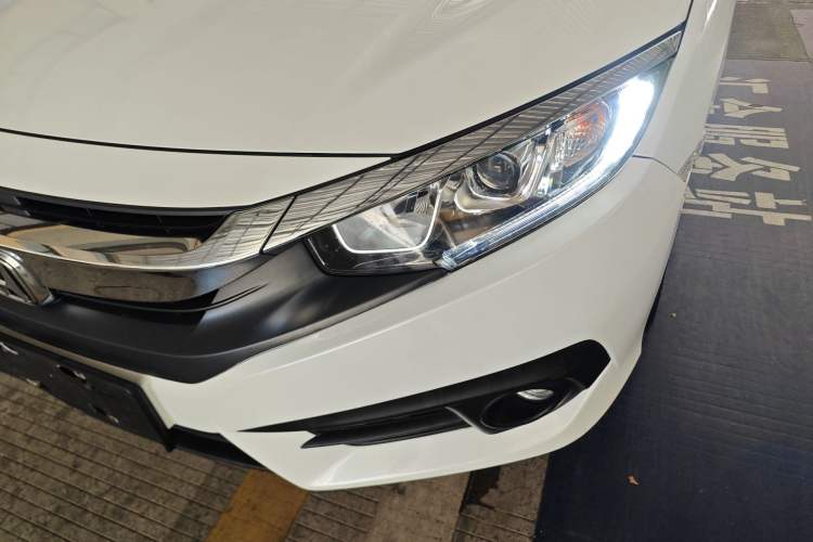 Used Honda Civic 2016 220TURBO CVT Luxury Edition Left Front Headlight