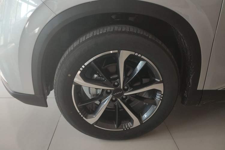 Used Dongfeng Aeolus Mage 2023 DH-i 1.5T Luxury Edition Exterior 7