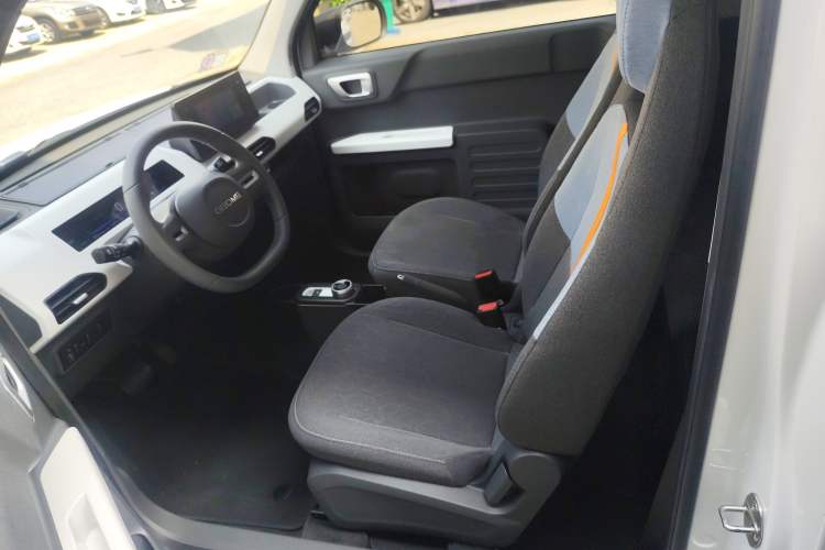 Used Geely Galaxy Panda 2024 Panda Mini 200km Endurance Bear