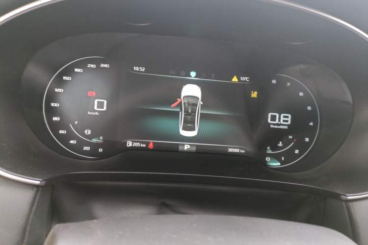 Used Roewe i6 MAX 2020 300TGI Automatic "Swell Cool Smart Drive" Edition
