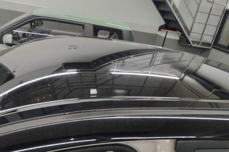 Used Wuling Bingo 2023 333 km Fast-Share Version Roof