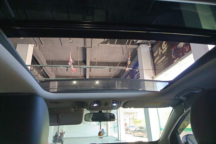 Used Kia KX5 2016 1.6T Automatic Two-Wheel Drive DLX Headliner