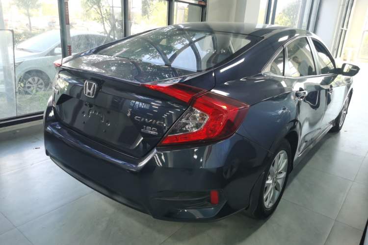 Used Honda Civic 2016 180TURBO CVT Comfort Version
