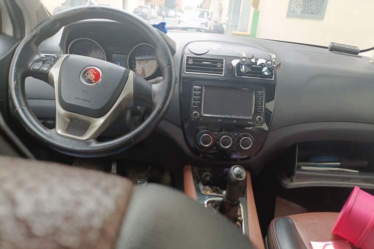 Used FORTHING Joyear X5 2015 1.6L Manual Luxury Model