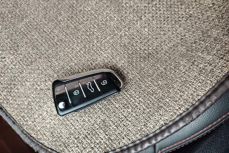 Used JAC Refine S3 2016 1.5L CVT Luxury Smart Version