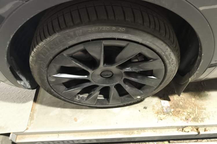 Used Tesla Model Y 2024 Rear-Wheel-Drive Version