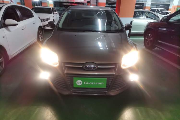 Used Ford Focus 2012 Sedan 1.6L Manual Comfort Model