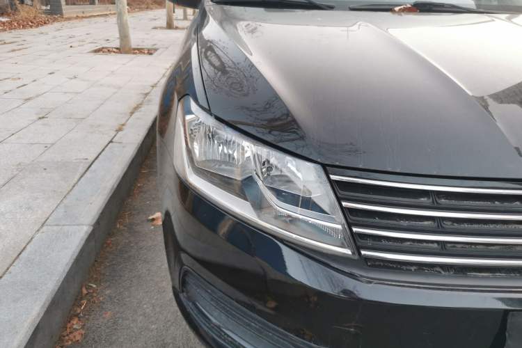 Used Volkswagen Lavida 2017 1.6L Manual Fashion Edition
