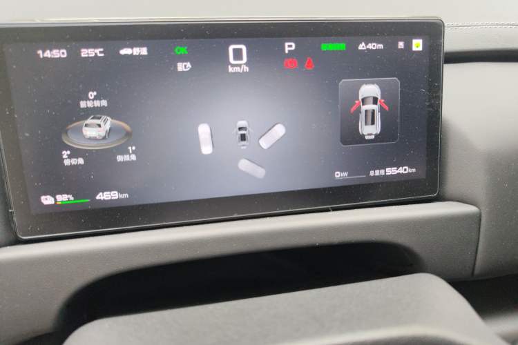 Used Formula Leopard Titanium 3 2025 501 km All-Wheel Drive Intelligent Driving Max Edition
