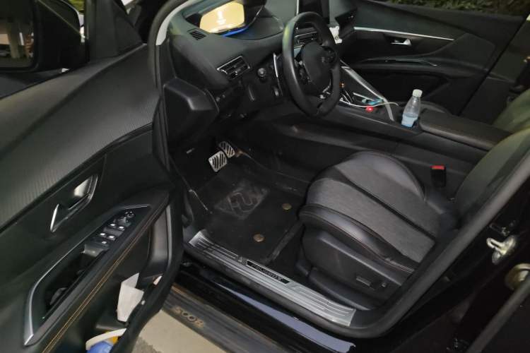 Used Peugeot 5008 2017 350THP 7-Seater Elite Edition
