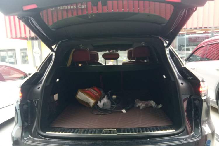 Used Porsche Cayenne E-Hybrid 2023 Cayenne E-Hybrid 2.0T Platinum Edition
