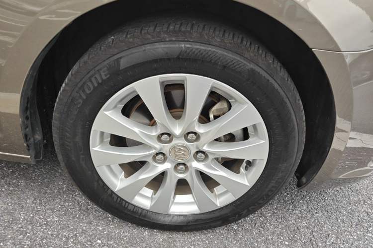 Used Buick LaCrosse 2013 2.4L SIDI Leading Comfort Version