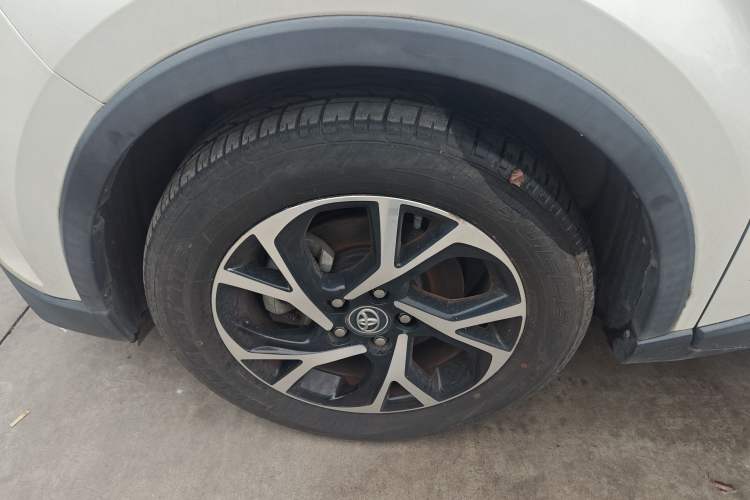 Used Toyota C-HR 2020 2.0L Leading Edition
