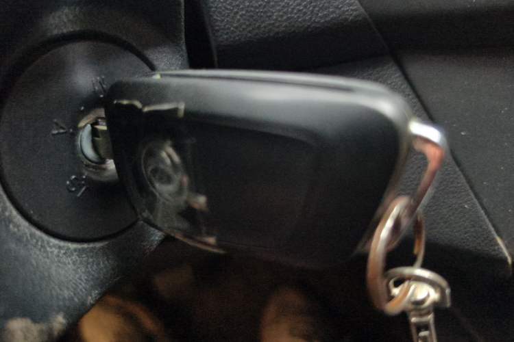 Used Dongfeng Aeolus AX3 2016 1.5L Manual ZhiKu Model
