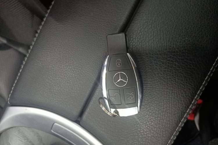 Used Mercedes-Benz C-Class 2018 C 200 L Sport Edition Vehicle Key
