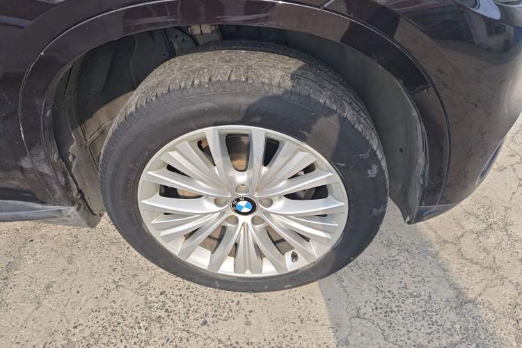 Used BMW X5 2017 xDrive28i

