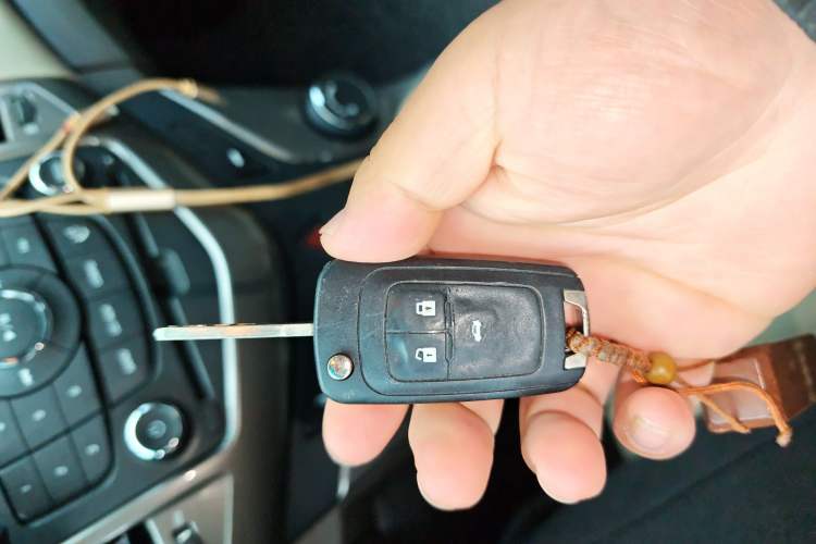 Used Chevrolet Cruze 2015 1.5L Classic SE AT Vehicle Key