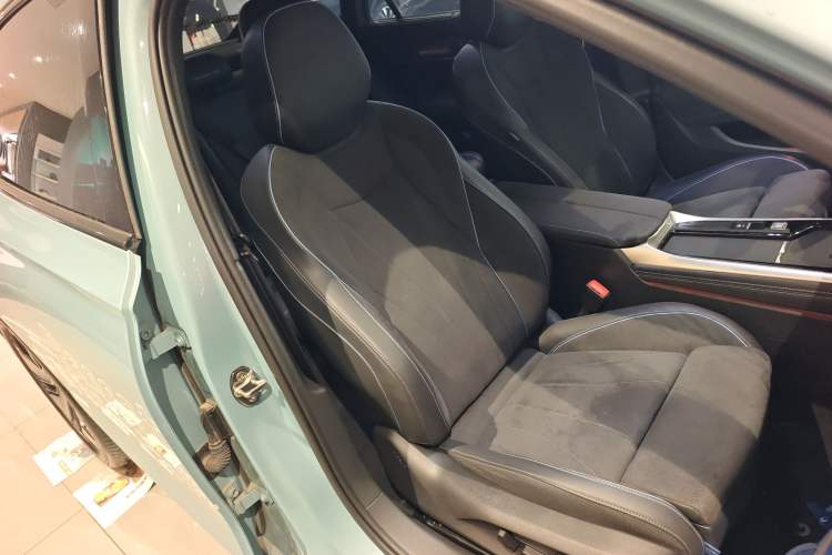 Used Volkswagen Passat 2025 Pro 380TSI Starry Dragon Luxury Edition
