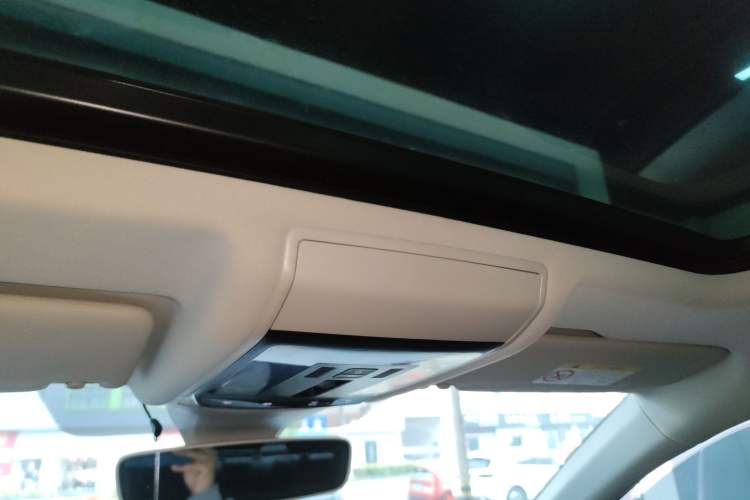 Used Volkswagen Passat 2022 330TSI Luxury Edition Headliner