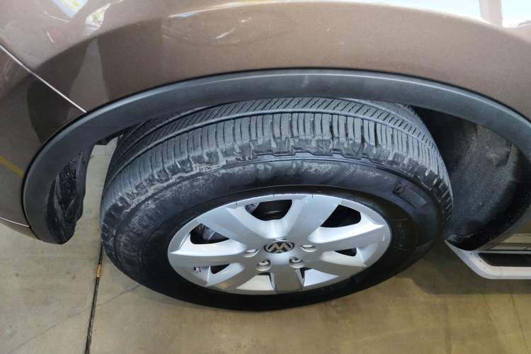 Used Volkswagen Touareg 2015 3.0 TDI Diesel Standard Model
