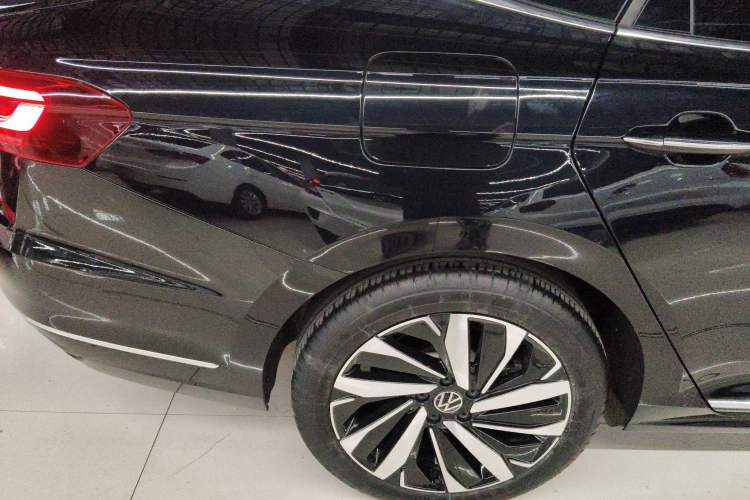 Used Volkswagen Passat 2024 380TSI Luxury Edition Exterior 2