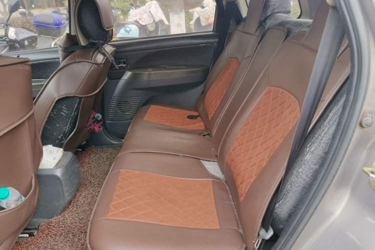 Used FORTHING Joyear 2011 1.5L Manual Luxury Edition
