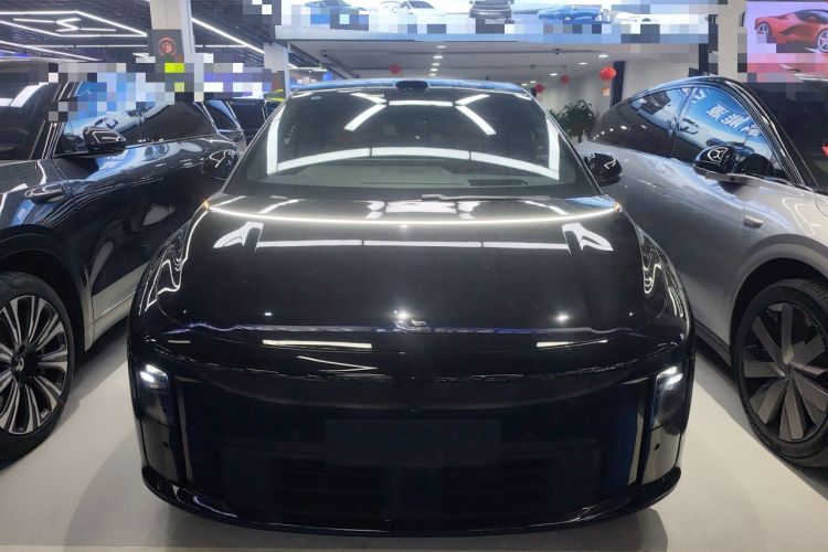 Used Li Auto i6 2025 Model Two-Wheel-Drive Standard Type
