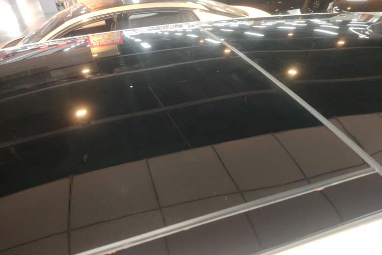 Used Land Rover Range Rover Evoque 2021 Range Rover Velar 249 PS R-Dynamic S Performance Edition