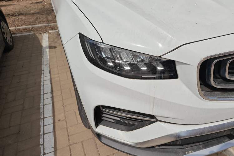 Used Geely Auto Emgrand X7 Sport 2020 1.8TD DCT Smart PRO Right Front Headlight