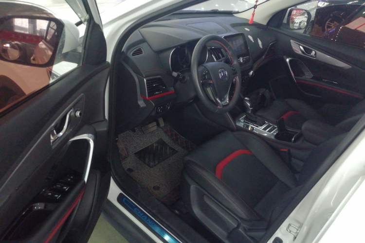 Used CHANGAN CS55 2018 1.5T Automatic Colorful Edition China V Standard
